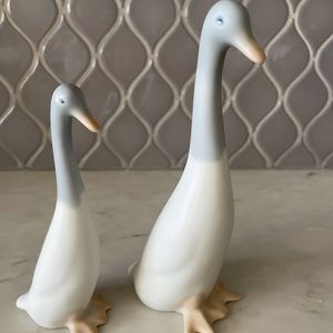 Vintage pair of geese figurines by Special Gifts by Crowning Touch Japan EUC